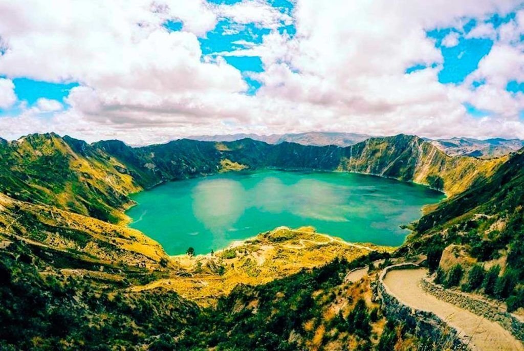 Quilotoa Lake Ecuador - Bucket List Ecuador Travel